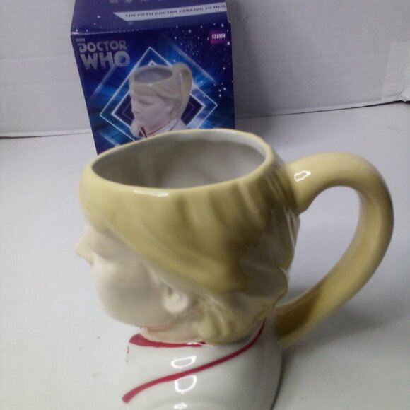 Doctor Who 5th Doctor Peter Davison Ceramic 3D Mug BBC Zeon Design - Picture 10 of 15